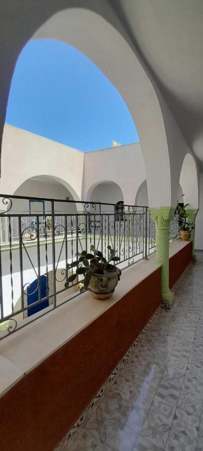 Hotel L'Hirondelle De Kelibia : Chez Amou Exterior foto
