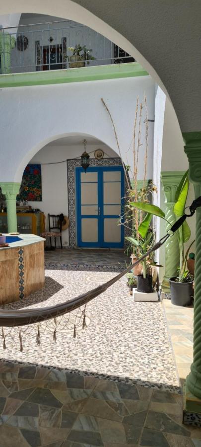Hotel L'Hirondelle De Kelibia : Chez Amou Exterior foto