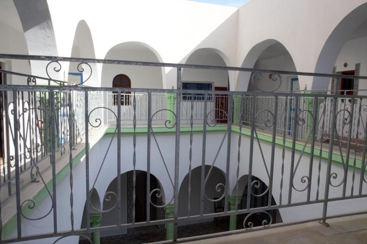 Hotel L'Hirondelle De Kelibia : Chez Amou Exterior foto