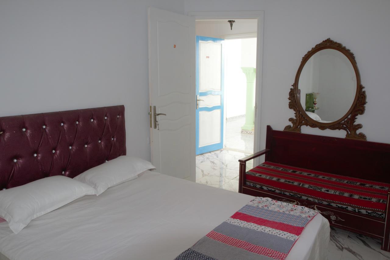 Hotel L'Hirondelle De Kelibia : Chez Amou Exterior foto